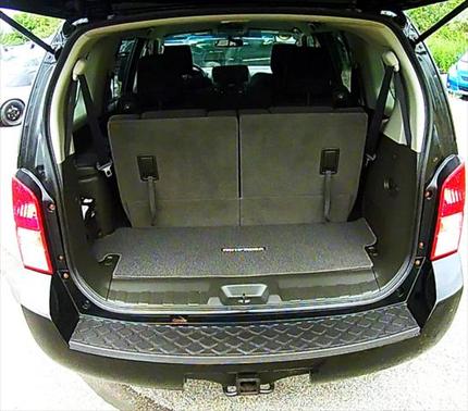 2012 Nissan Pathfinder LE