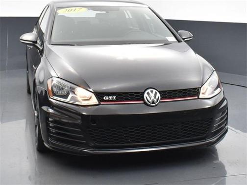 Photo 2 of 40 of 2017 Volkswagen Golf GTI S 4-Door