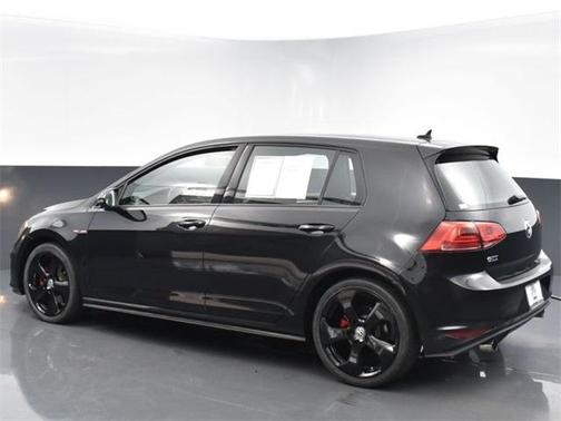 Photo 5 of 40 of 2017 Volkswagen Golf GTI S 4-Door