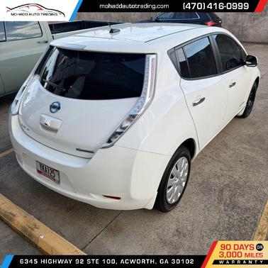 White 2015 Nissan Leaf S Hatchback 4D