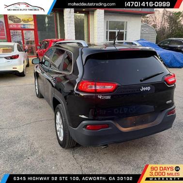 Black 2018 Jeep Cherokee Latitude