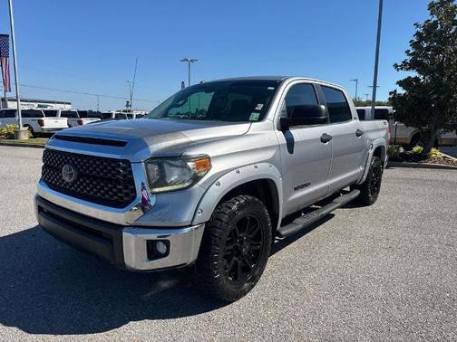 2018 Toyota Tundra SR5