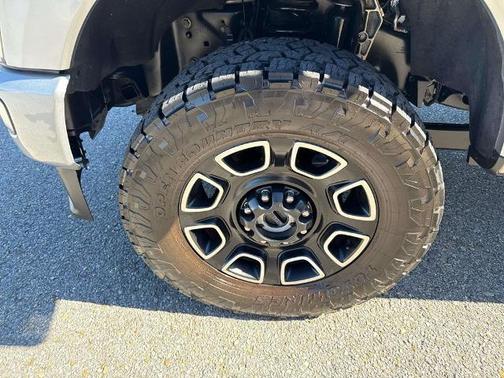 2023 Ford F-250 PLATINUM