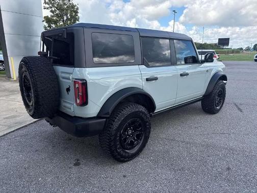2023 Ford Bronco WILDTRAK