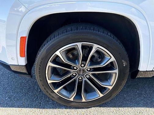 2023 Jeep Grand Wagoneer SERIES III