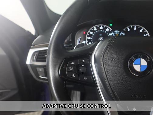 Photo 5 of 52 of 2018 BMW 530 i xDrive