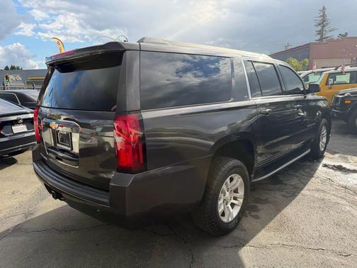 2018 Chevrolet Suburban LT