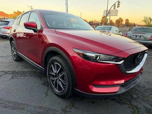 2018 Mazda CX-5 Sport