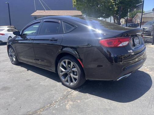2016 Chrysler 200 S