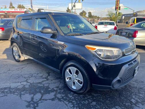 2016 Kia Soul Base