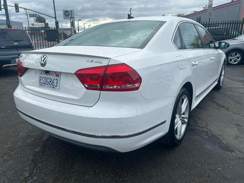 2012 Volkswagen Passat 2.0 TDI SEL Premium