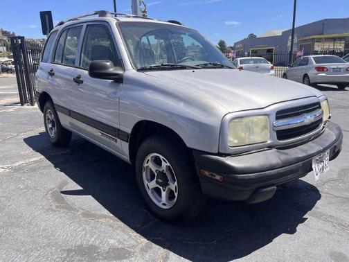 2001 Chevrolet Tracker Hard Top Base