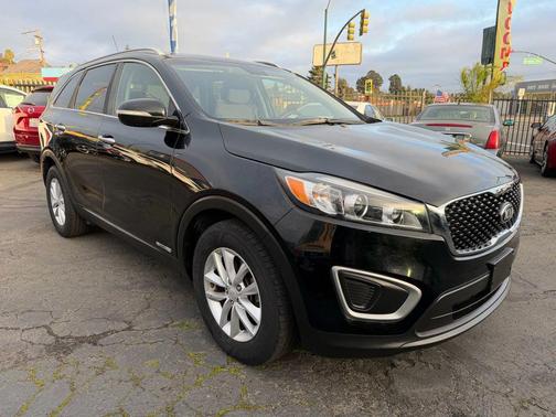 2016 Kia Sorento LX