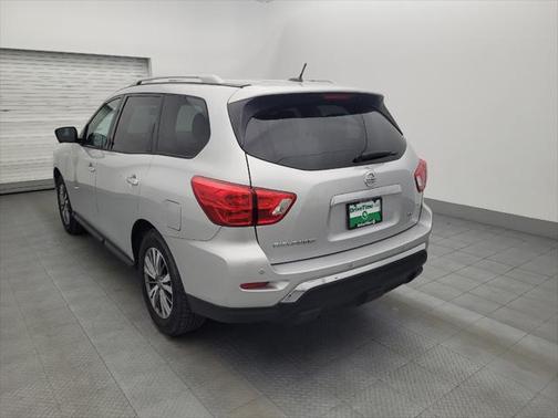 2018 Nissan Pathfinder SL
