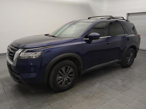 2022 Nissan Pathfinder SV 2WD