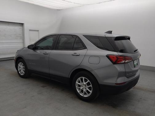Sterling Gray Metallic 2023 Chevrolet Equinox LS