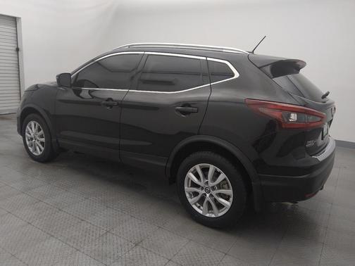 2022 Nissan Rogue Sport SV