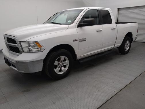 2017 RAM 1500 SLT