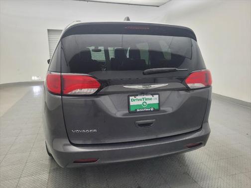 2021 Chrysler Voyager LXI