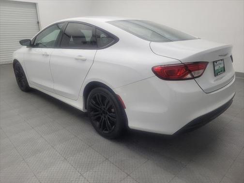 2017 Chrysler 200 Touring