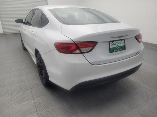 2017 Chrysler 200 Touring