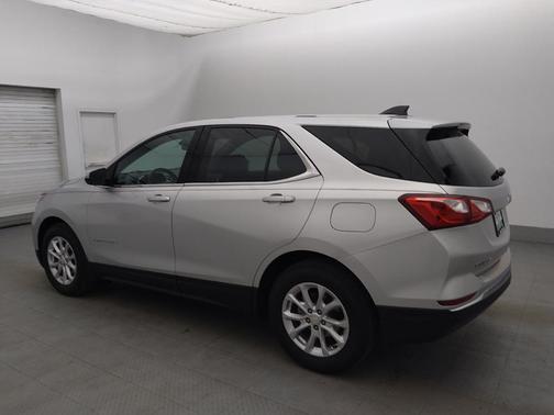 Silver Ice Metallic 2019 Chevrolet Equinox 1LT