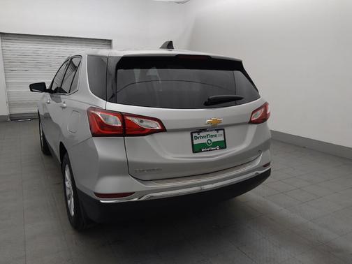 Silver Ice Metallic 2019 Chevrolet Equinox 1LT