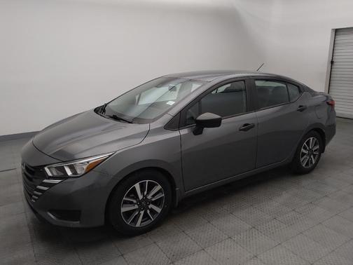 Gun Metallic 2023 Nissan Versa 1.6 S