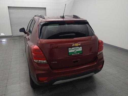 Crimson Metallic 2021 Chevrolet Trax LT
