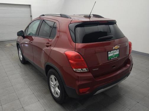 Crimson Metallic 2021 Chevrolet Trax LT