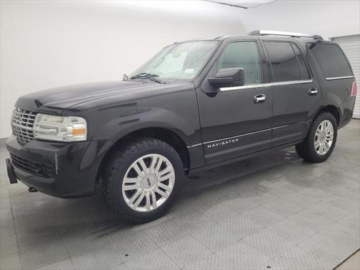 2014 Lincoln Navigator Base