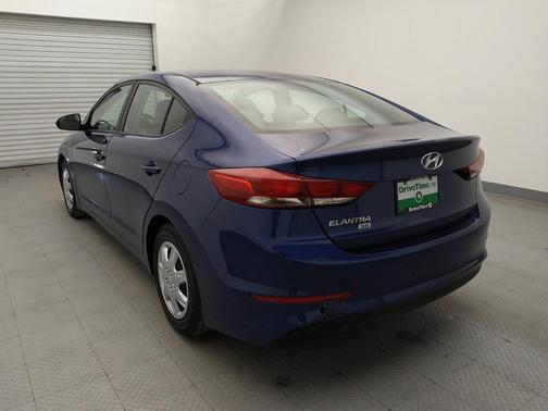 2018 Hyundai ELANTRA SE