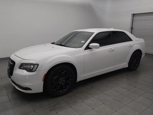2019 Chrysler 300 S