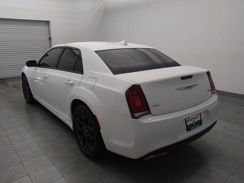 2019 Chrysler 300 S