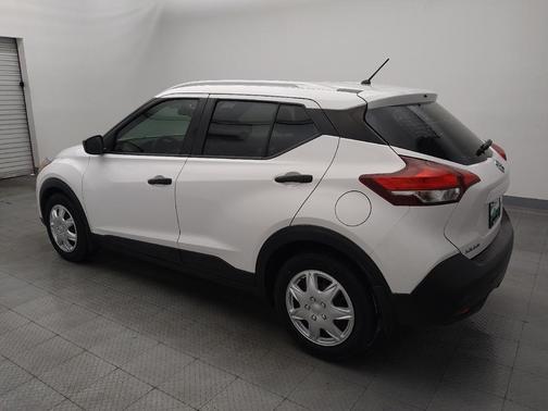 2019 Nissan Kicks S