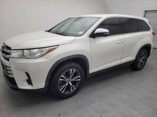 2019 Toyota Highlander LE
