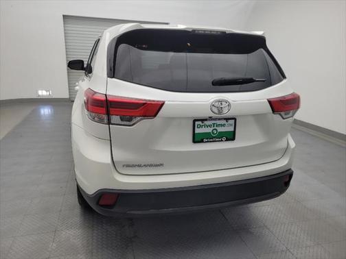 2019 Toyota Highlander LE