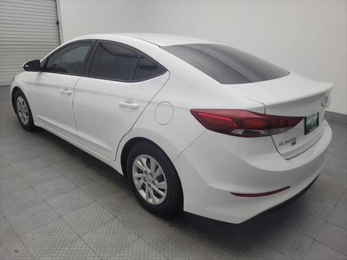 2018 Hyundai ELANTRA SE