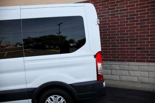 2016 Ford Transit-150 XLT