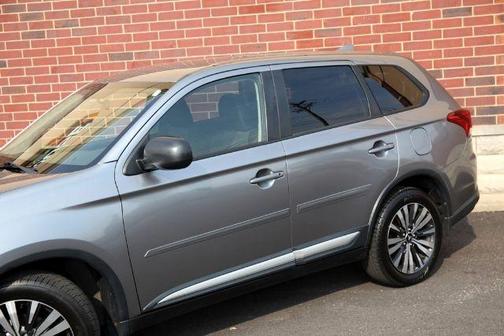 2019 Mitsubishi Outlander ES