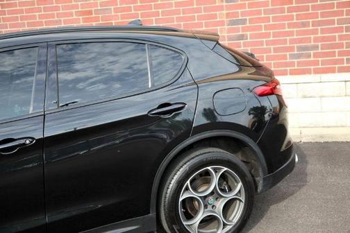 2018 Alfa Romeo Stelvio Base