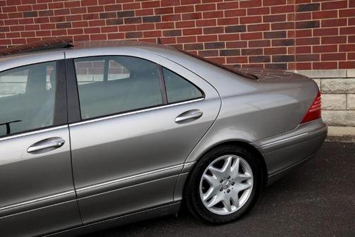 2006 Mercedes-Benz S-Class Base