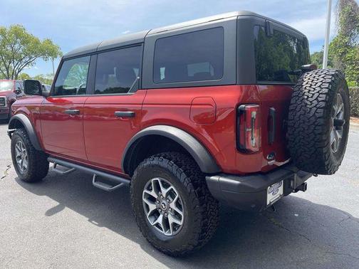 Hot Pepper Red Metallic Tinted Clearcoat 2024 Ford Bronco Badlands
