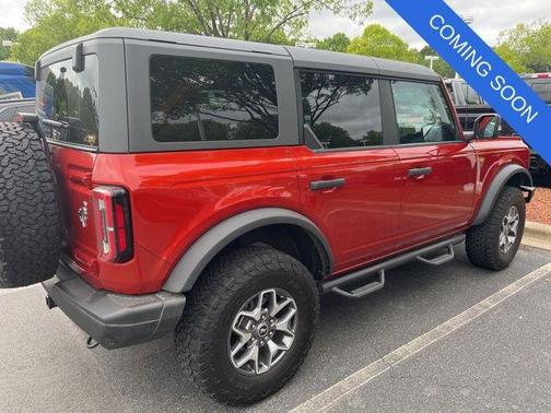 Hot Pepper Red Metallic Tinted Clearcoat 2024 Ford Bronco Badlands