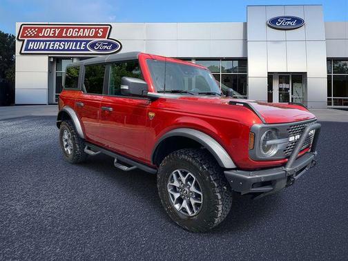 Hot Pepper Red Metallic Tinted Clearcoat 2024 Ford Bronco Badlands