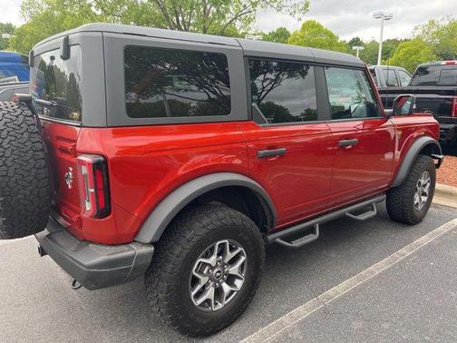 Hot Pepper Red Metallic Tinted Clearcoat 2024 Ford Bronco Badlands