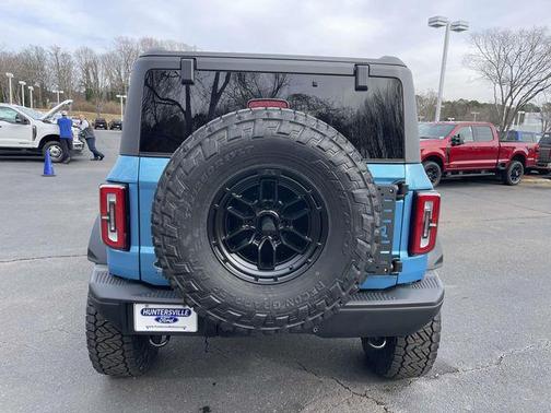 Shadow Black 2025 Ford Bronco Badlands