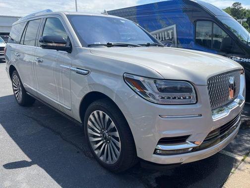 Ingot Silver Metallic 2019 Lincoln Navigator Reserve