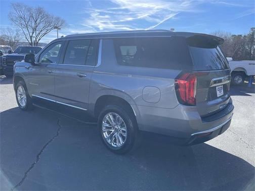 2022 GMC Yukon XL SLT