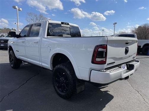 2022 RAM 2500 Laramie Crew Cab 4x4 6'4' Box